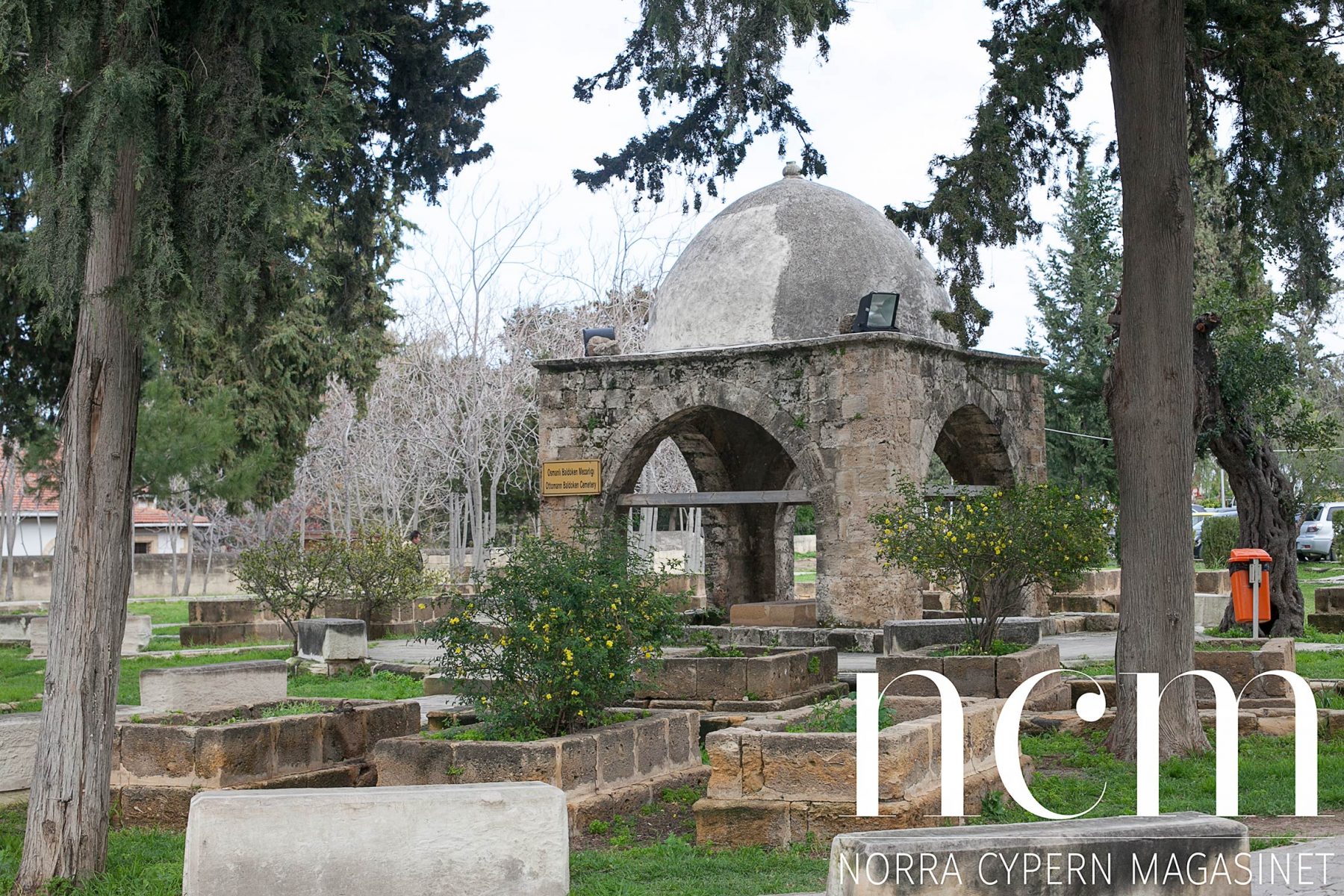 kyrkogård som många misstar för att vara en park mitt i kyrenia